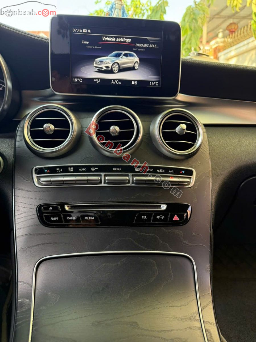 Bán ô tô Mercedes Benz GLC 300 4Matic - 2018 - xe cũ
