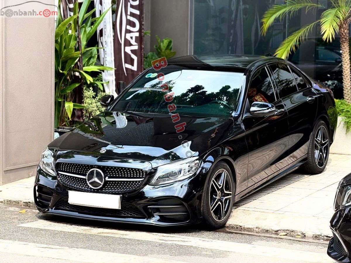 Bán ô tô Mercedes Benz C class C300 AMG - 2021 - xe cũ