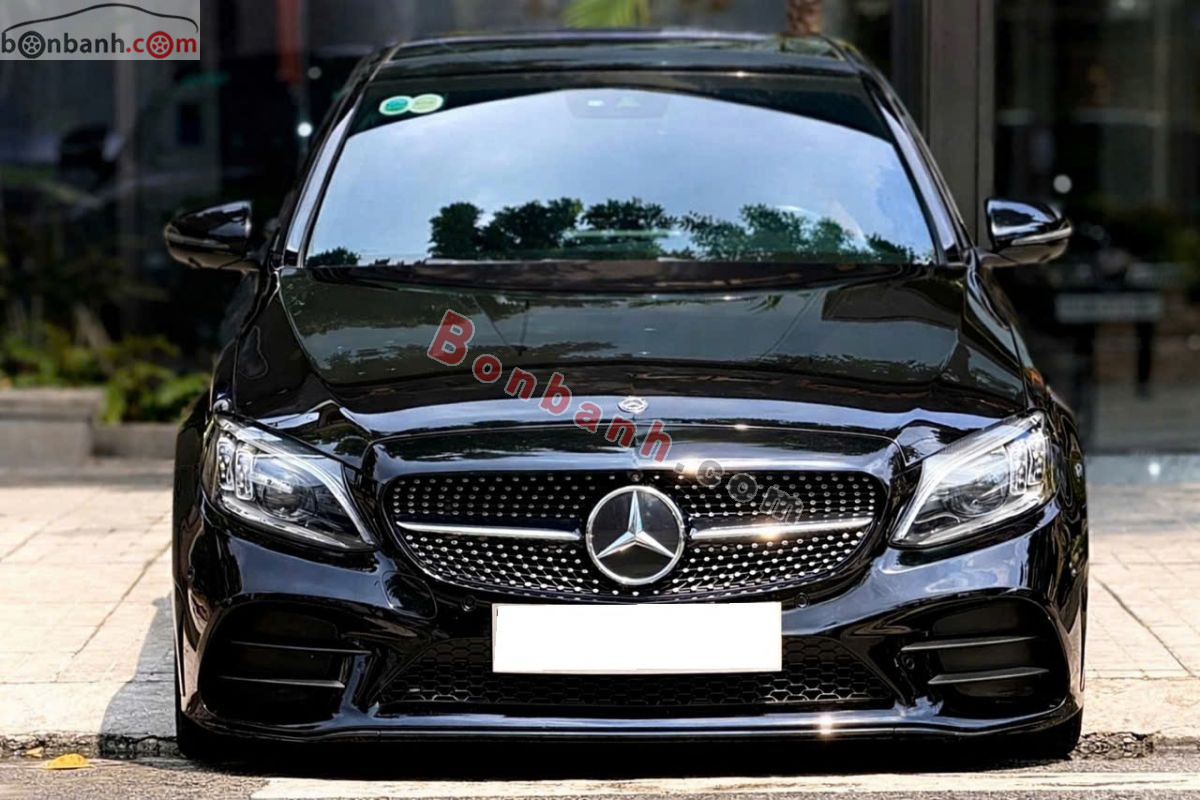 Bán ô tô Mercedes Benz C class C300 AMG - 2021 - xe cũ