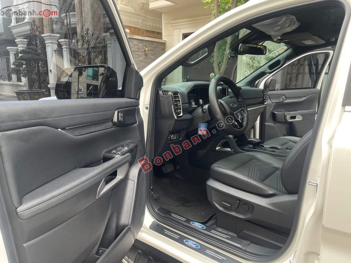 Bán ô tô Ford Everest Titanium Plus 2.0L 4x4 AT - 2025 - xe cũ