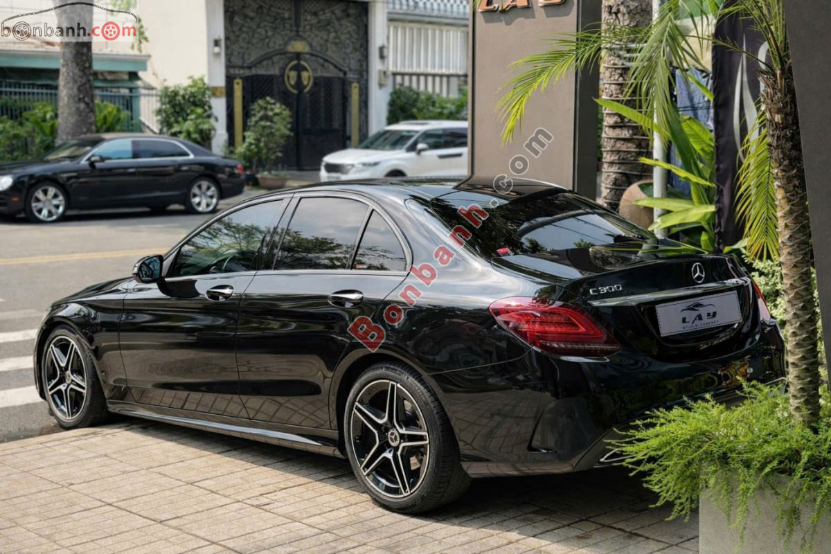 Bán ô tô Mercedes Benz C class C300 AMG - 2021 - xe cũ