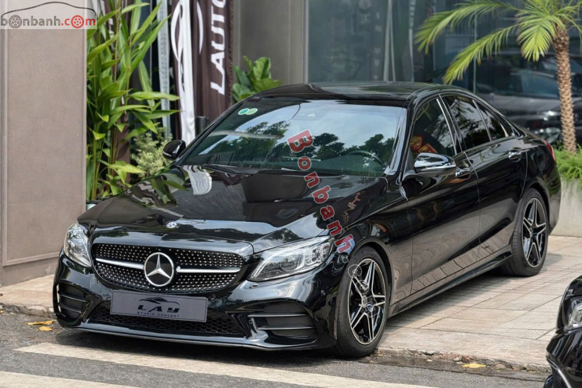 Bán ô tô Mercedes Benz C class C300 AMG - 2021 - xe cũ