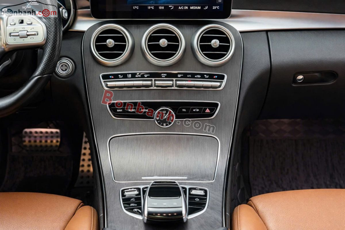 Bán ô tô Mercedes Benz C class C300 AMG - 2021 - xe cũ