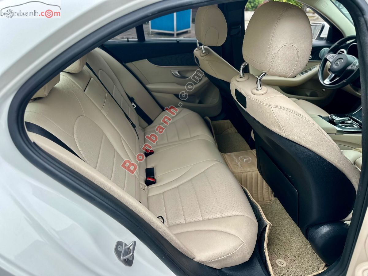 Bán ô tô Mercedes Benz C class C200 - 2018 - xe cũ