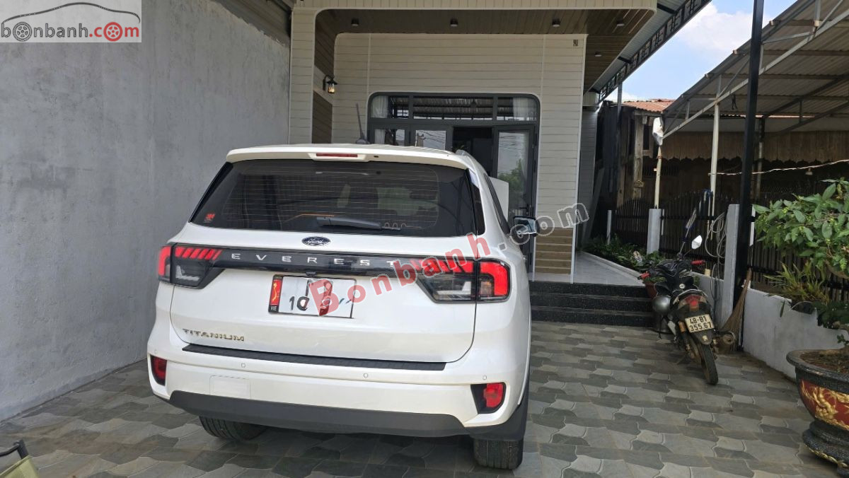 Bán ô tô Ford Everest Titanium 2.0L 4x2 AT - 2025 - xe cũ