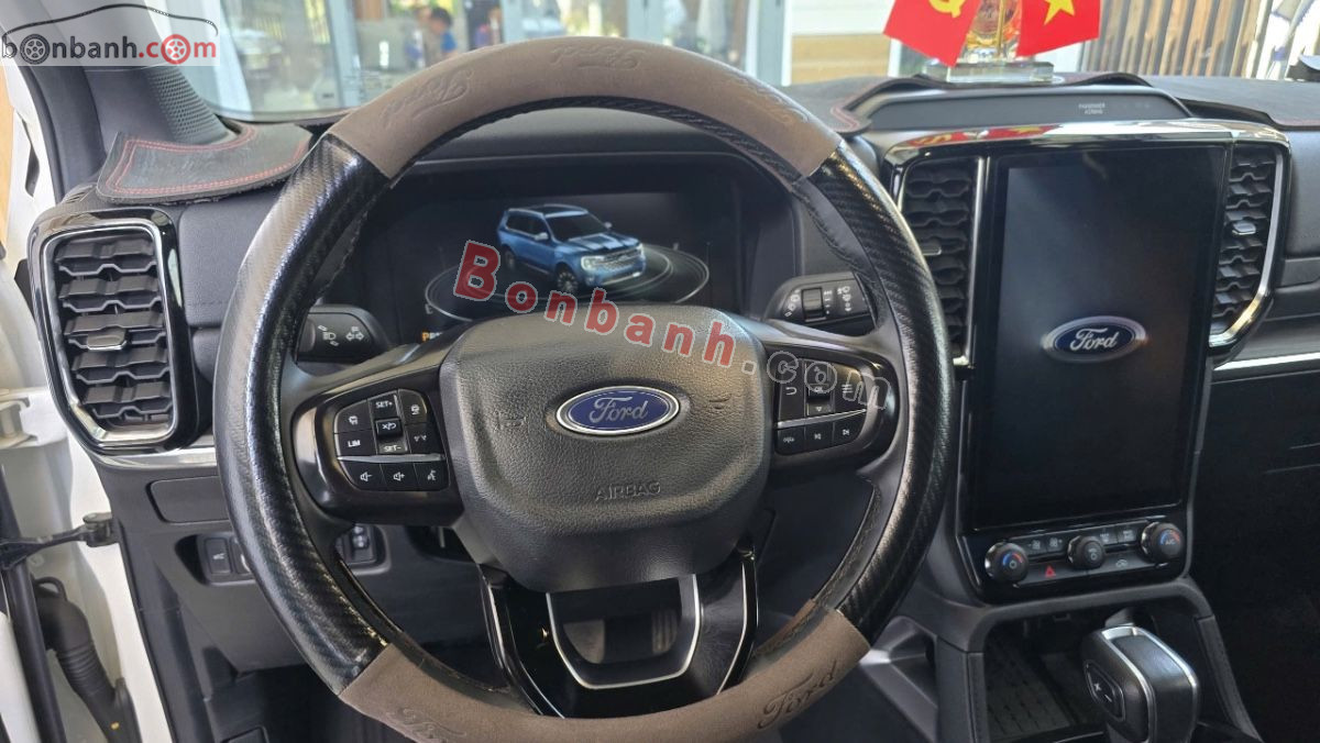Bán ô tô Ford Everest Titanium 2.0L 4x2 AT - 2025 - xe cũ