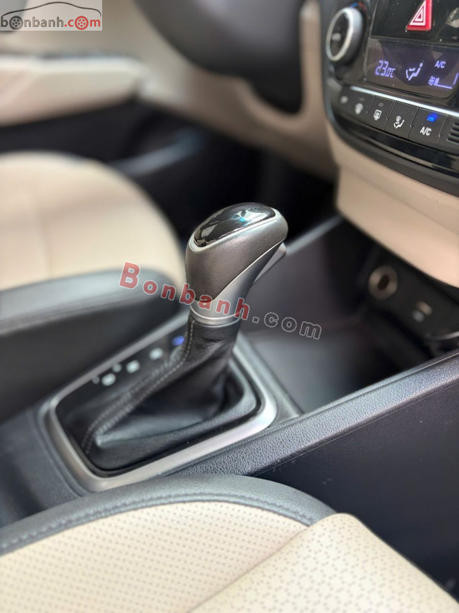 Bán ô tô Hyundai Accent 1.4 AT Đặc Biệt - 2021 - xe cũ