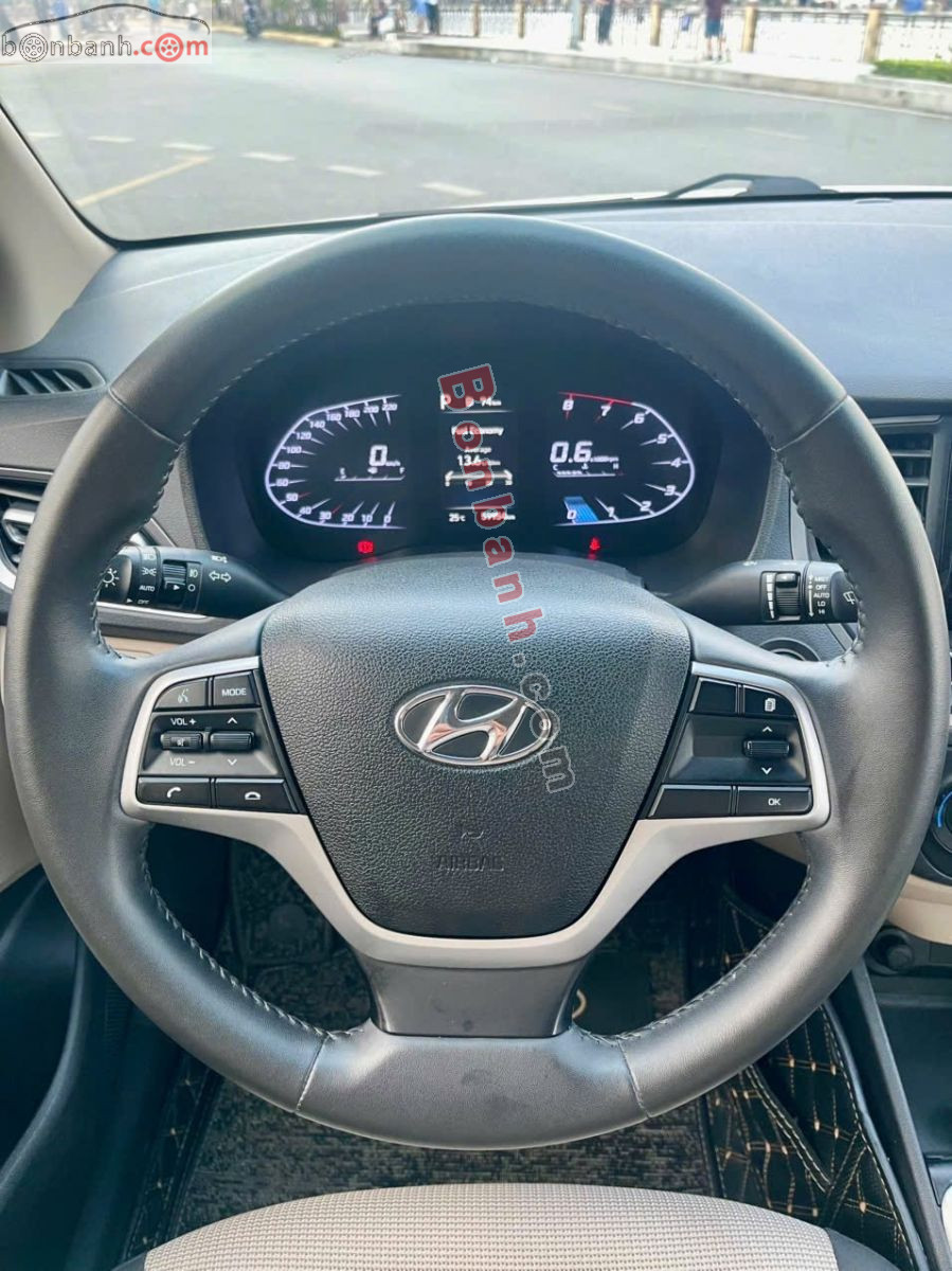 Bán ô tô Hyundai Accent 1.4 AT - 2021 - xe cũ