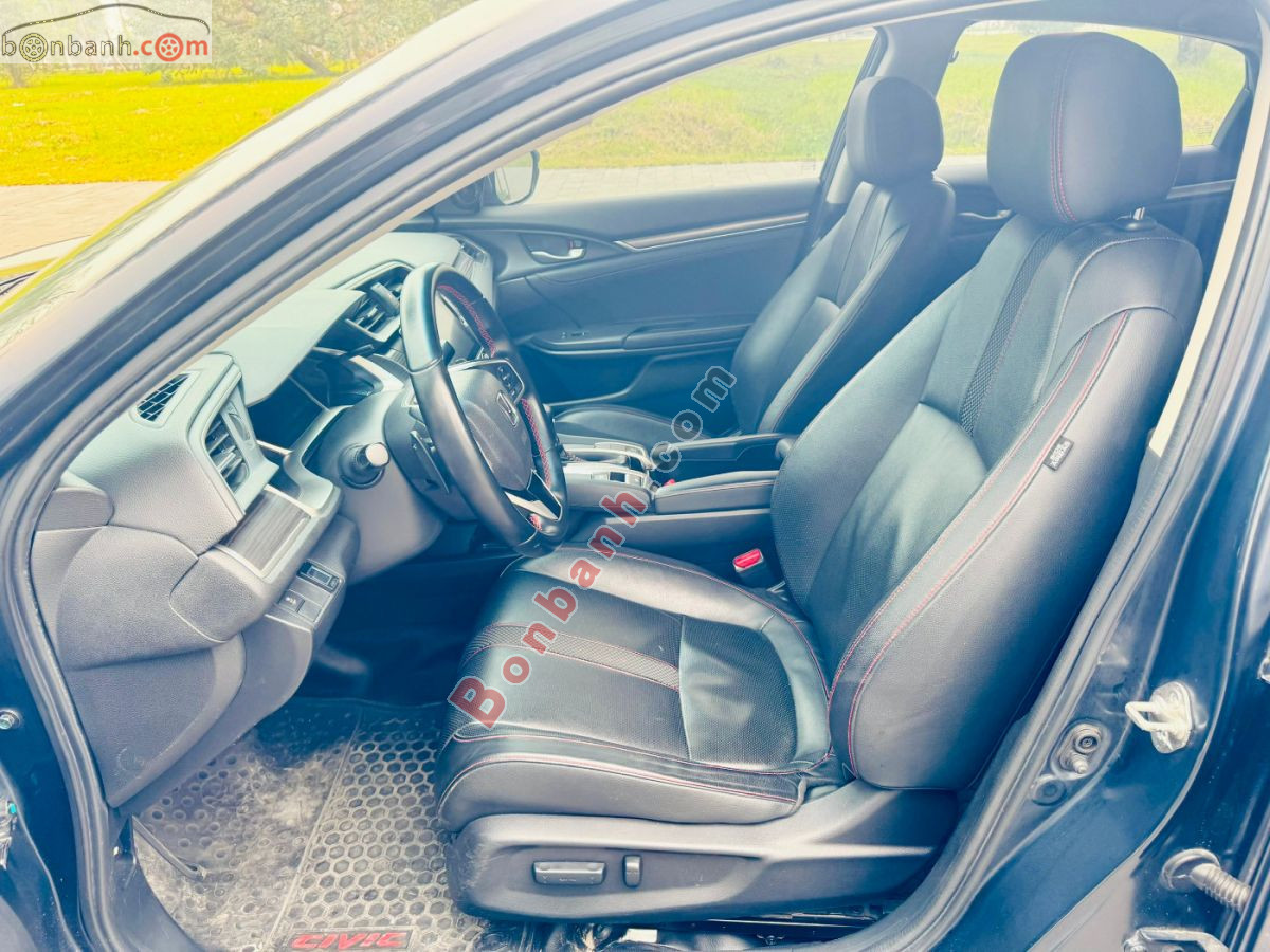 Bán ô tô Honda Civic RS 1.5 AT - 2020 - xe cũ