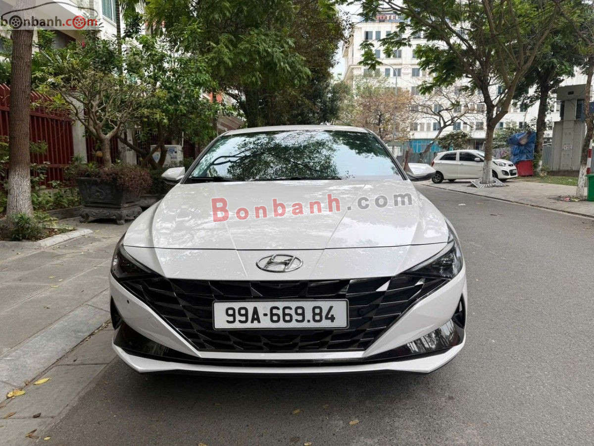 Bán ô tô Hyundai Elantra 2.0 AT Cao cấp - 2023 - xe cũ