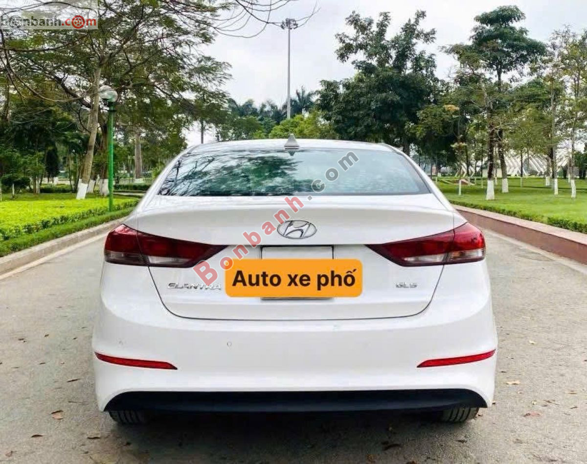 Bán ô tô Hyundai Elantra 2.0 AT - 2018 - xe cũ