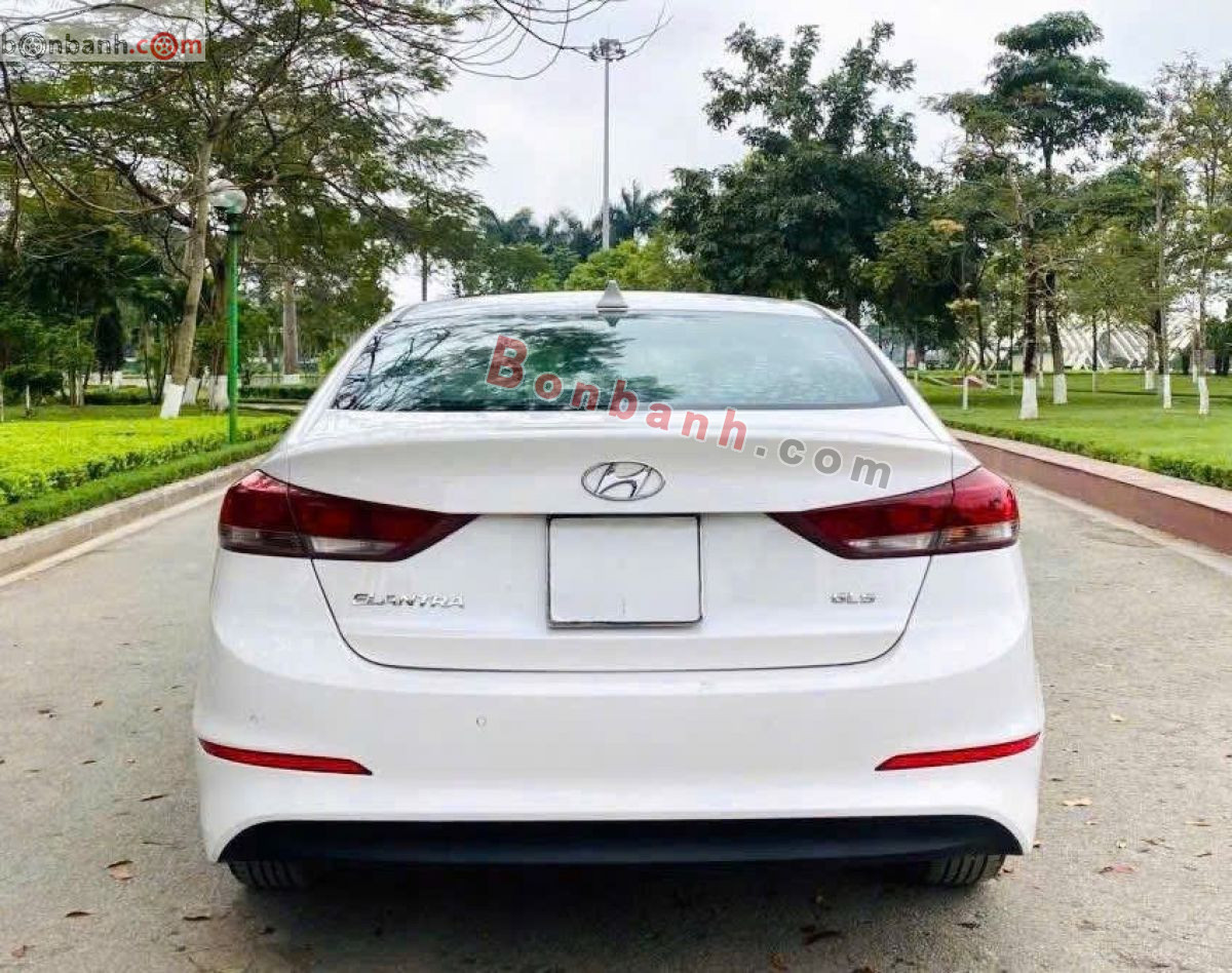 Bán ô tô Hyundai Elantra 1.6 AT - 2018 - xe cũ