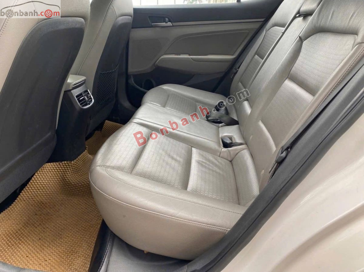 Bán ô tô Hyundai Elantra 1.6 AT - 2018 - xe cũ