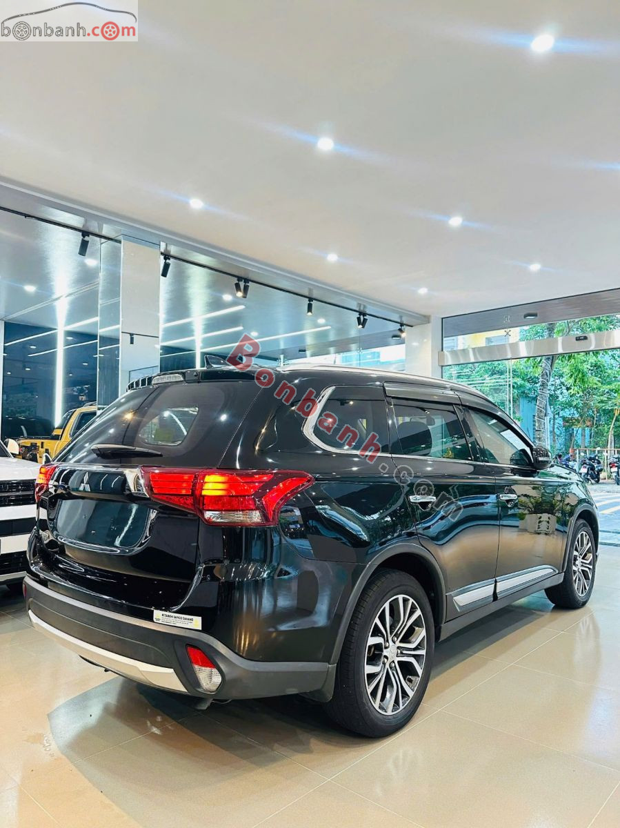 Bán ô tô Mitsubishi Outlander 2.0 CVT - 2018 - xe cũ