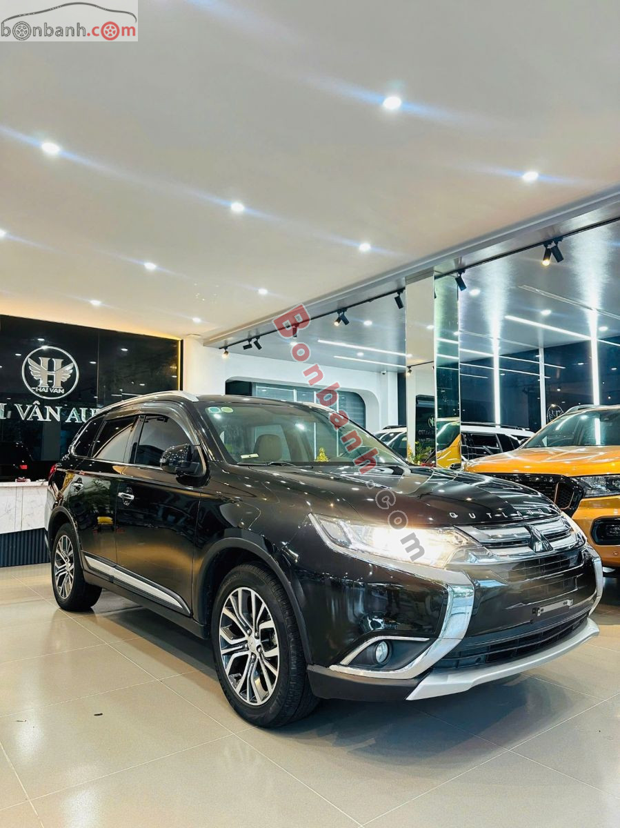 Bán ô tô Mitsubishi Outlander 2.0 CVT - 2018 - xe cũ