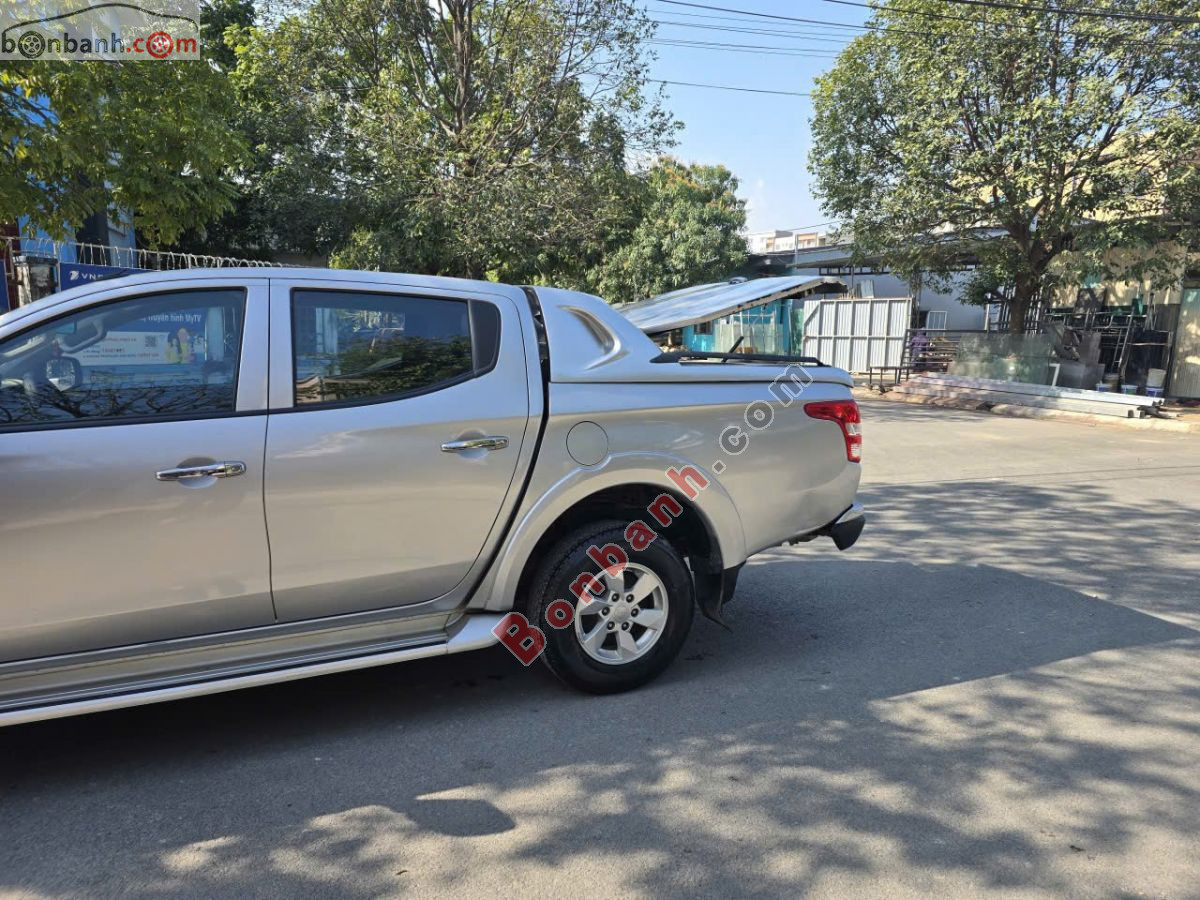 Bán ô tô Mitsubishi Triton 4x2 AT - 2019 - xe cũ