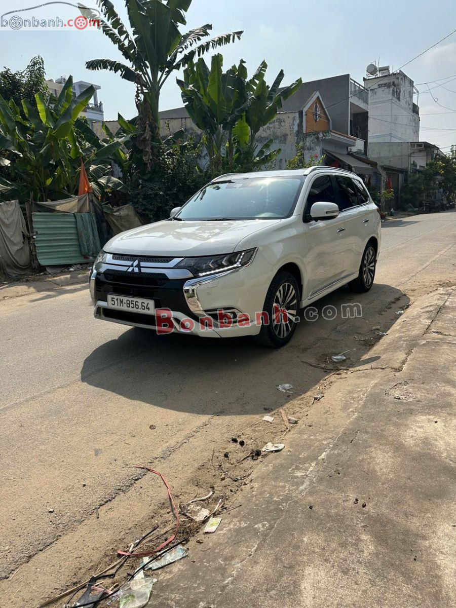 Bán ô tô Mitsubishi Outlander Premium 2.0 CVT - 2022 - xe cũ