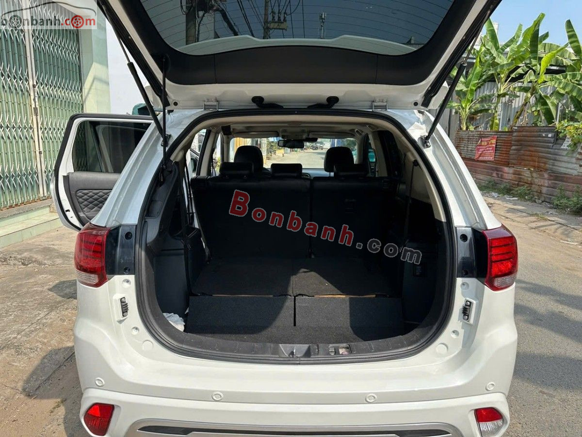 Bán ô tô Mitsubishi Outlander Premium 2.0 CVT - 2022 - xe cũ