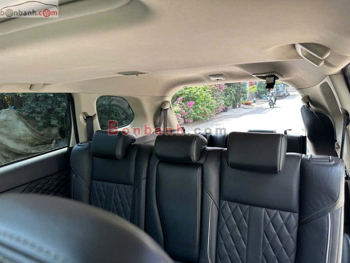 Bán ô tô Mitsubishi Outlander Premium 2.0 CVT - 2022 - xe cũ