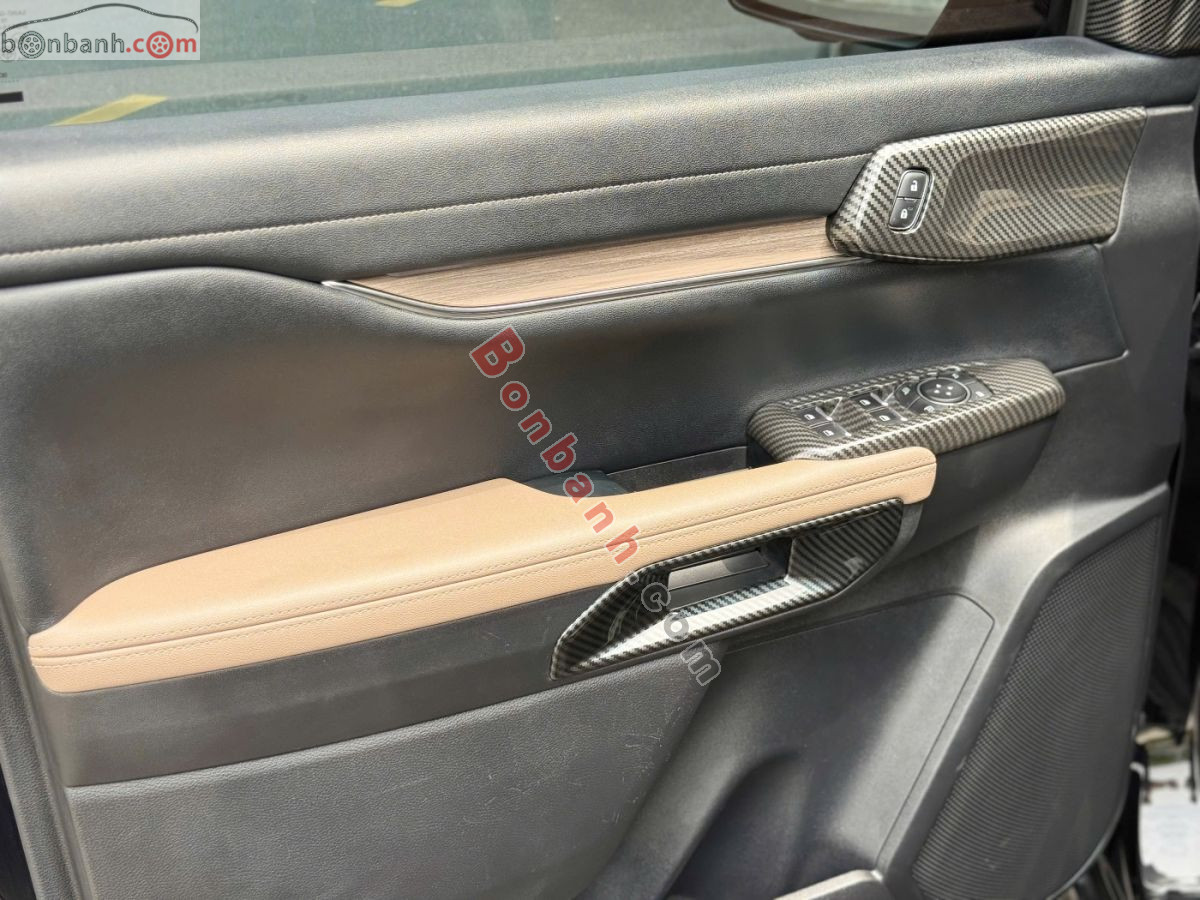 Bán ô tô Ford Everest Titanium 2.0L 4x2 AT - 2023 - xe cũ