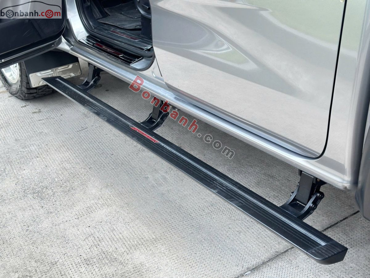 Bán ô tô Ford Ranger Stormtrak 2.0L 4x4 AT - 2024 - xe cũ