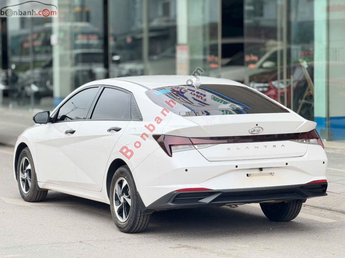 Bán ô tô Hyundai Elantra 1.6 AT Tiêu chuẩn - 2023 - xe cũ