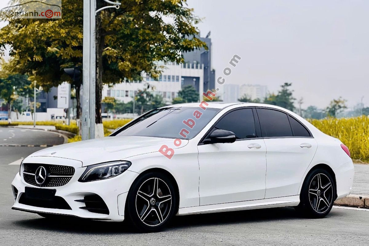 Bán ô tô Mercedes Benz C class C300 AMG - 2019 - xe cũ