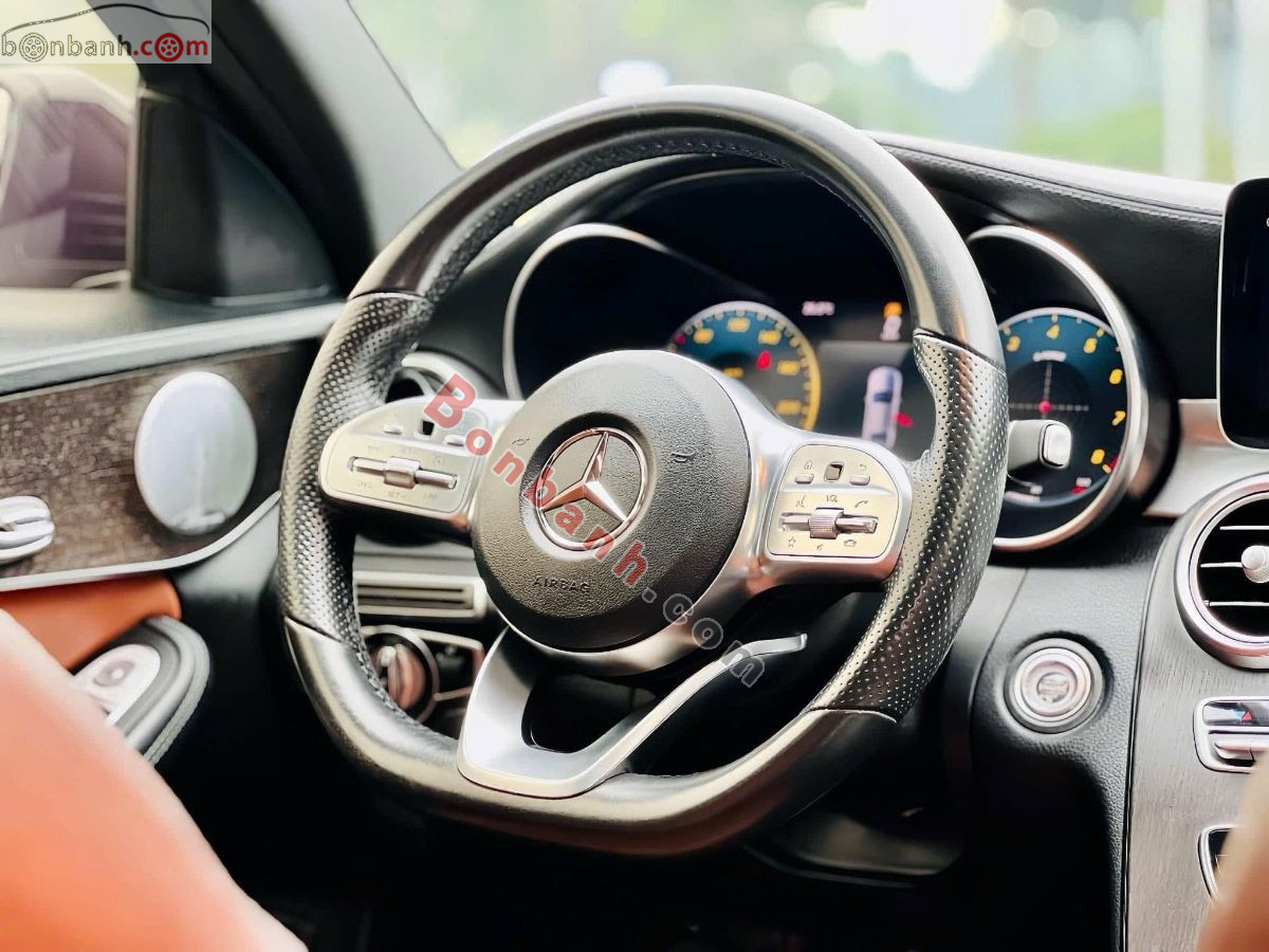 Bán ô tô Mercedes Benz C class C300 AMG - 2019 - xe cũ
