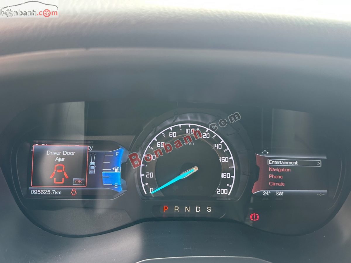 Bán ô tô Ford Ranger Wildtrak 3.2L 4x4 AT - 2015 - xe cũ