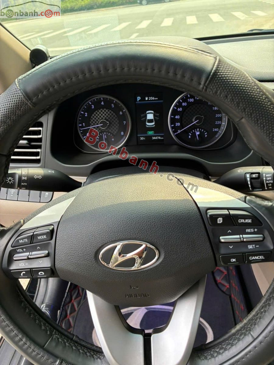 Bán ô tô Hyundai Elantra 2.0 AT - 2020 - xe cũ