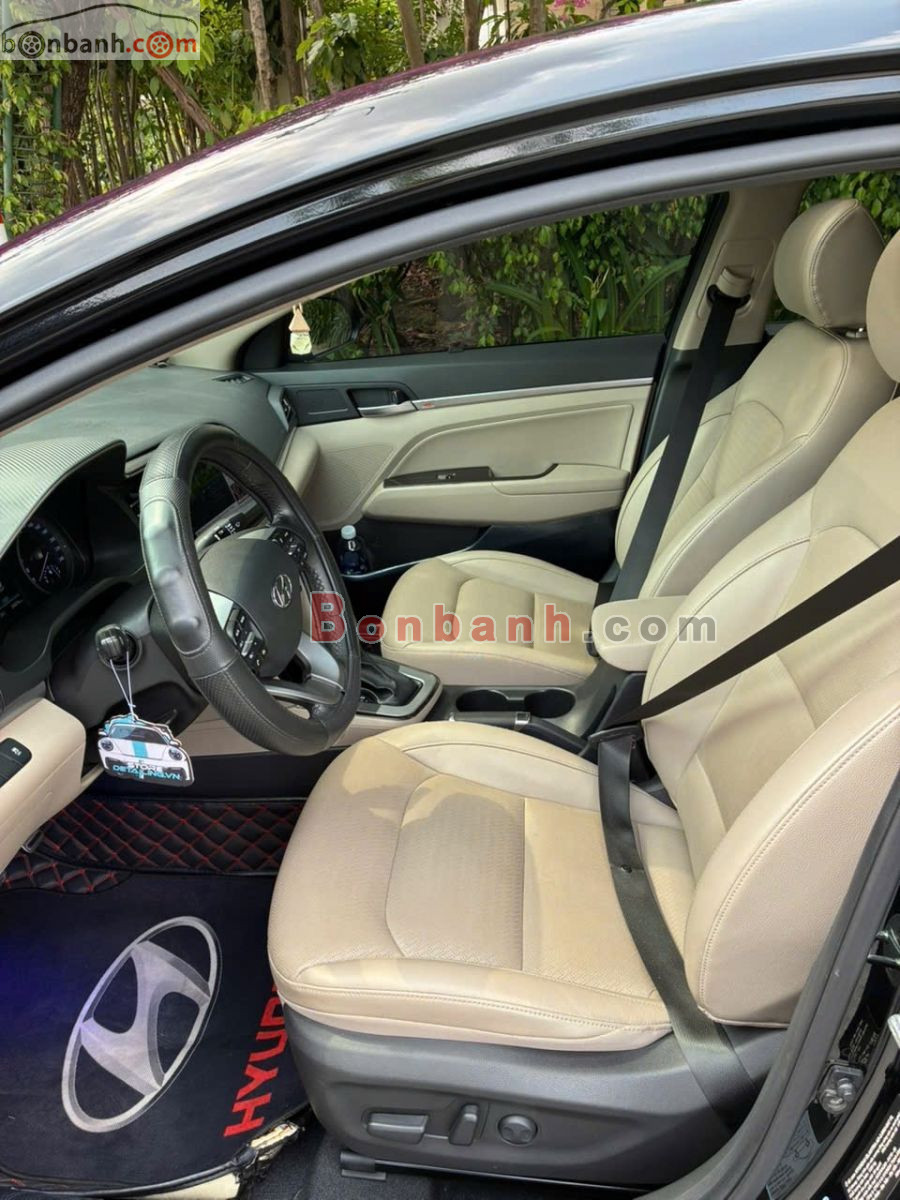 Bán ô tô Hyundai Elantra 2.0 AT - 2020 - xe cũ