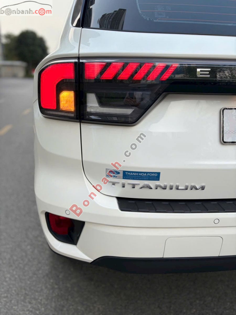 Bán ô tô Ford Everest Titanium 2.0L 4x2 AT - 2024 - xe cũ
