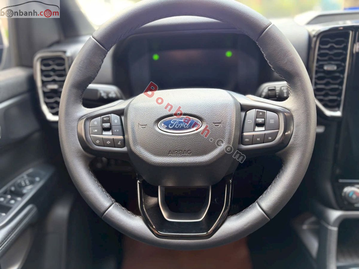 Bán ô tô Ford Everest Titanium 2.0L 4x2 AT - 2024 - xe cũ