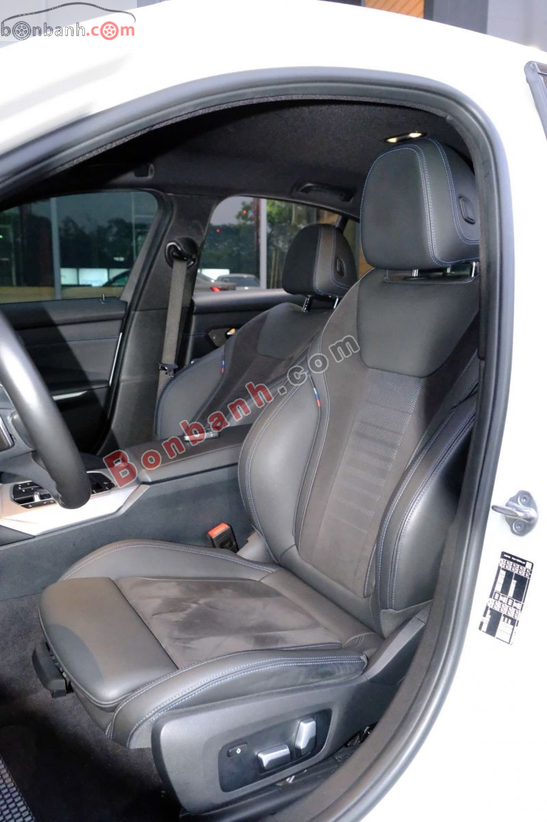 Bán ô tô BMW 3 Series 320i M Sport - 2023 - xe cũ
