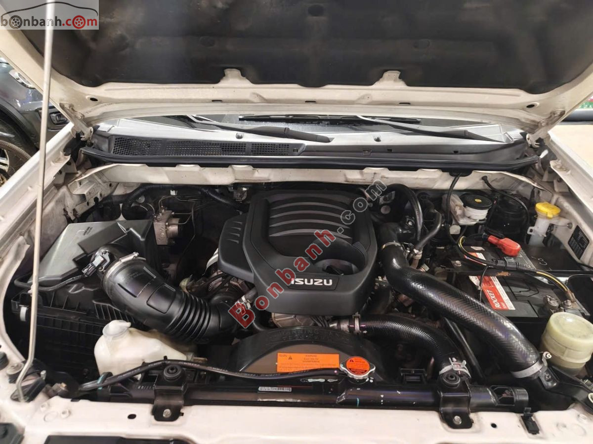 Bán ô tô Isuzu MU-X B7 1.9 4X2 MT - 2021 - xe cũ