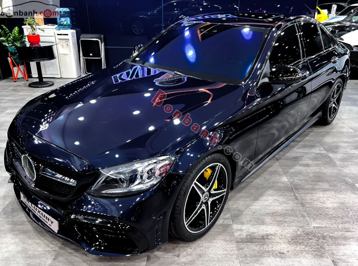 Bán ô tô Mercedes Benz C class C300 AMG - 2019 - xe cũ