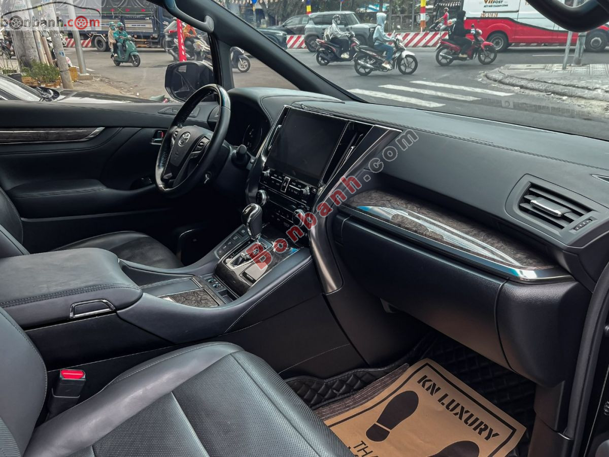 Bán ô tô Mercedes Benz C class C300 AMG - 2019 - xe cũ