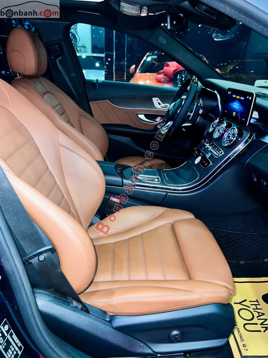 Bán ô tô Mercedes Benz C class C300 AMG - 2019 - xe cũ