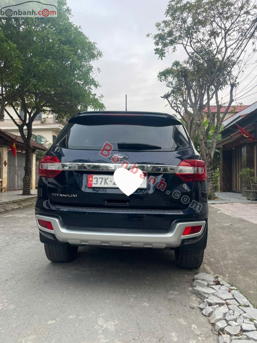 Bán ô tô Ford Everest Titanium 2.0L 4x2 AT - 2022 - xe cũ