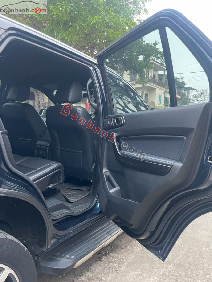 Bán ô tô Ford Everest Titanium 2.0L 4x2 AT - 2022 - xe cũ