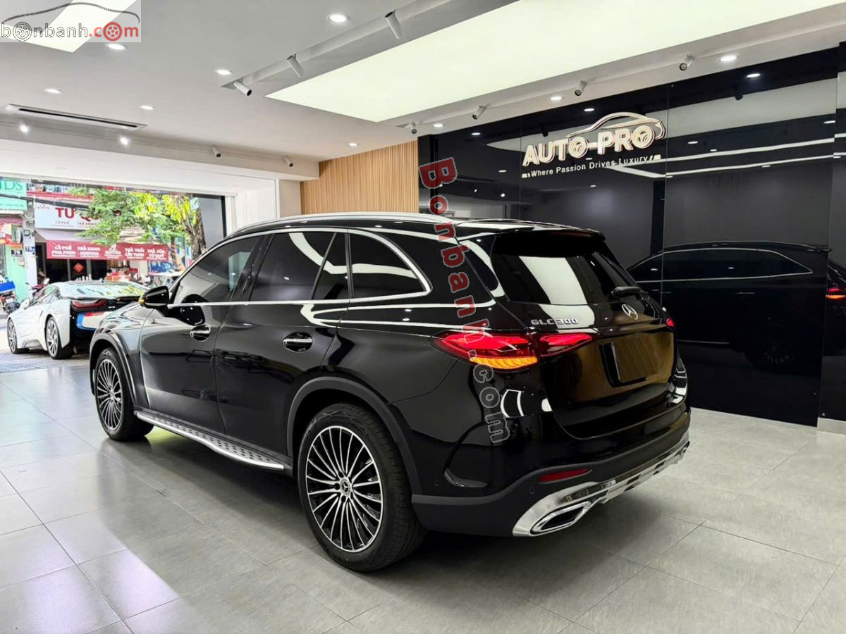 Bán ô tô Mercedes Benz GLC 300 4Matic - 2023 - xe cũ