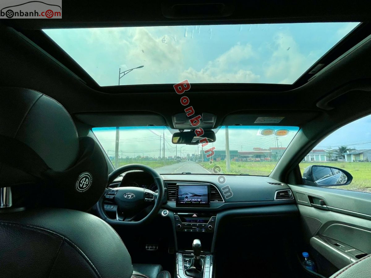 Bán ô tô Hyundai Elantra Sport 1.6 AT - 2018 - xe cũ