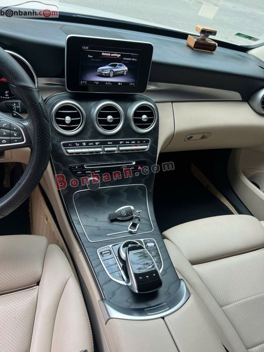 Bán ô tô Mercedes Benz C class C200 - 2018 - xe cũ