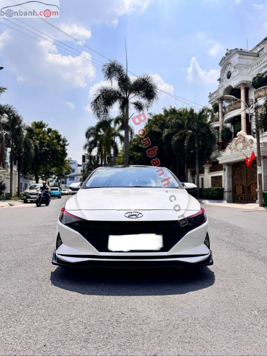 Bán ô tô Hyundai Elantra 1.6 AT Tiêu chuẩn - 2022 - xe cũ