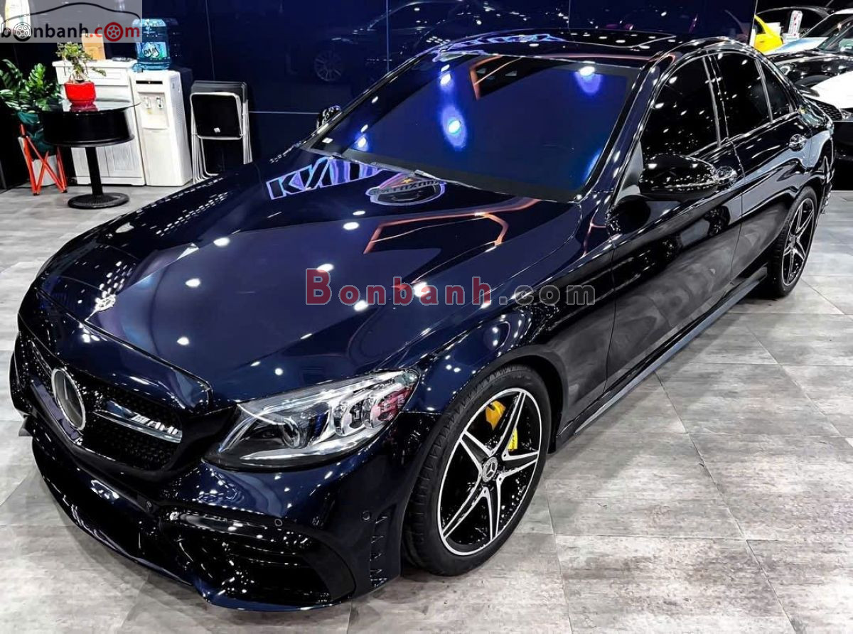 Bán ô tô Mercedes Benz C class C300 AMG - 2019 - xe cũ