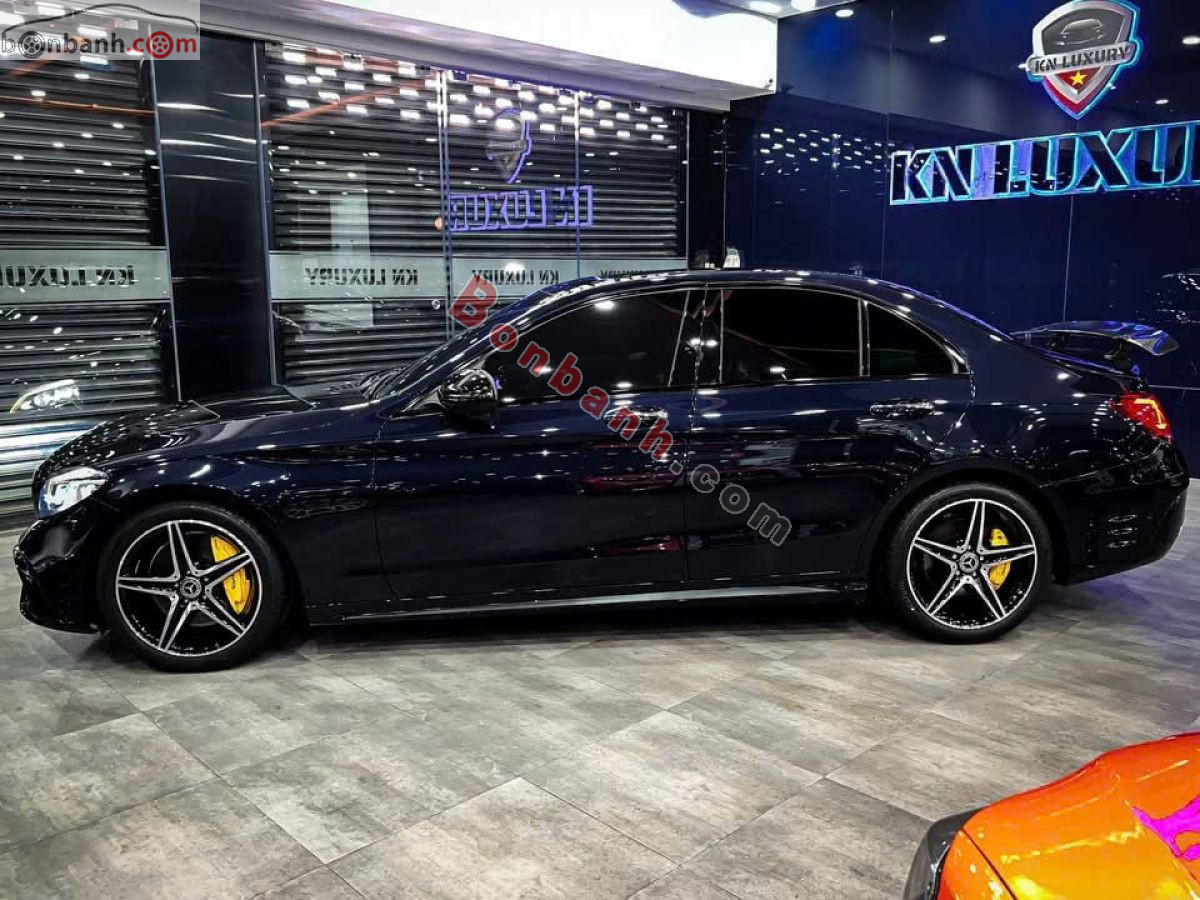 Bán ô tô Mercedes Benz C class C300 AMG - 2019 - xe cũ