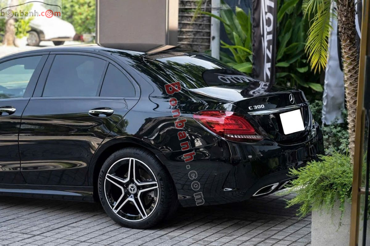 Bán ô tô Mercedes Benz C class C300 AMG - 2018 - xe cũ
