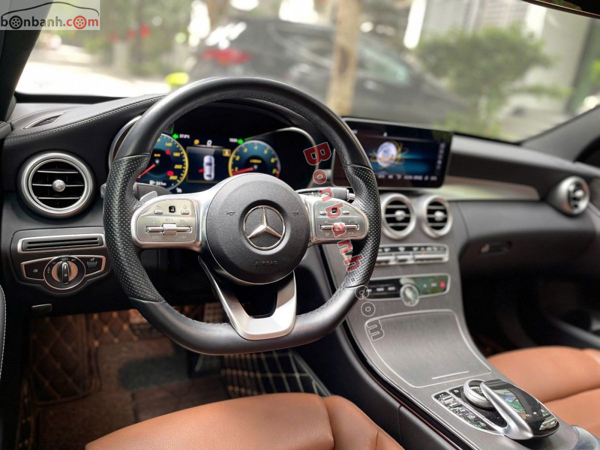 Bán ô tô Mercedes Benz C class C300 AMG - 2019 - xe cũ