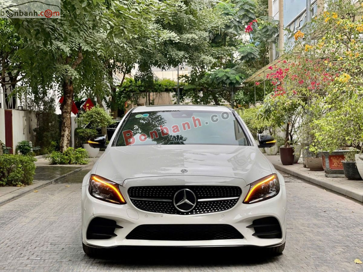 Bán ô tô Mercedes Benz C class C300 AMG - 2019 - xe cũ