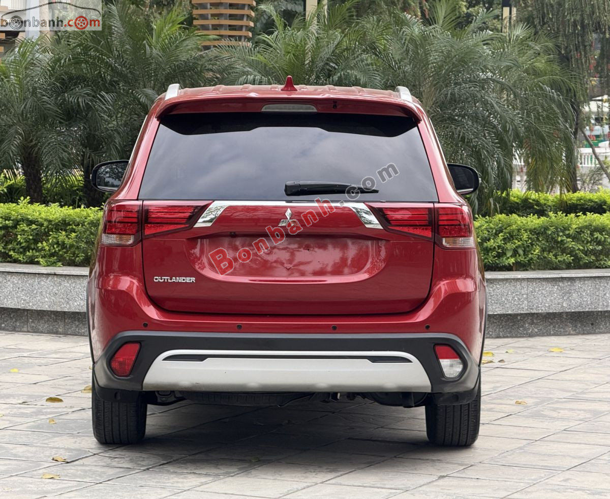 Bán ô tô Mitsubishi Outlander 2.0 - 2020 - xe cũ
